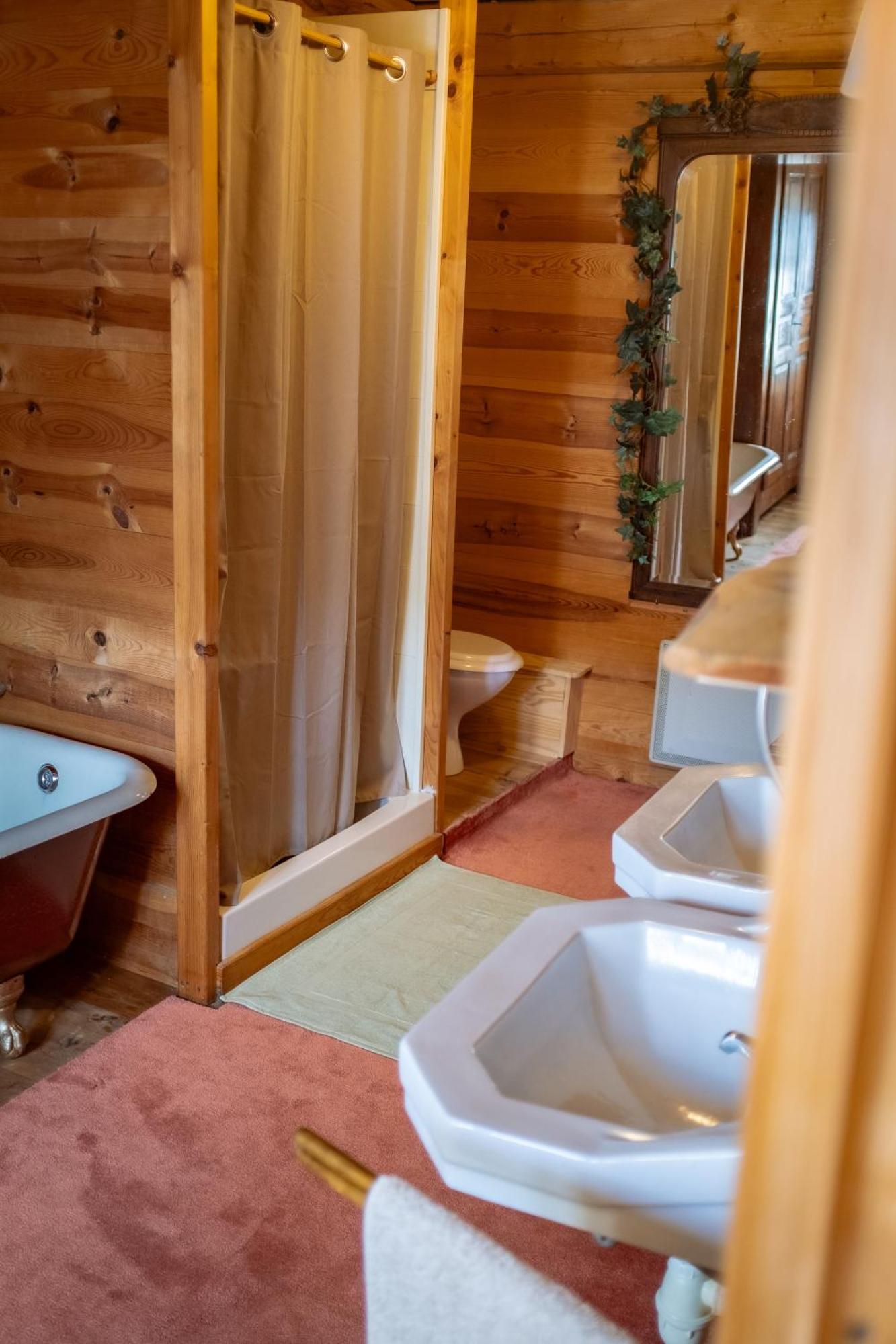 Bed and Breakfast Le Flambeau Le Bouchet-Saint-Nicolas Екстер'єр фото